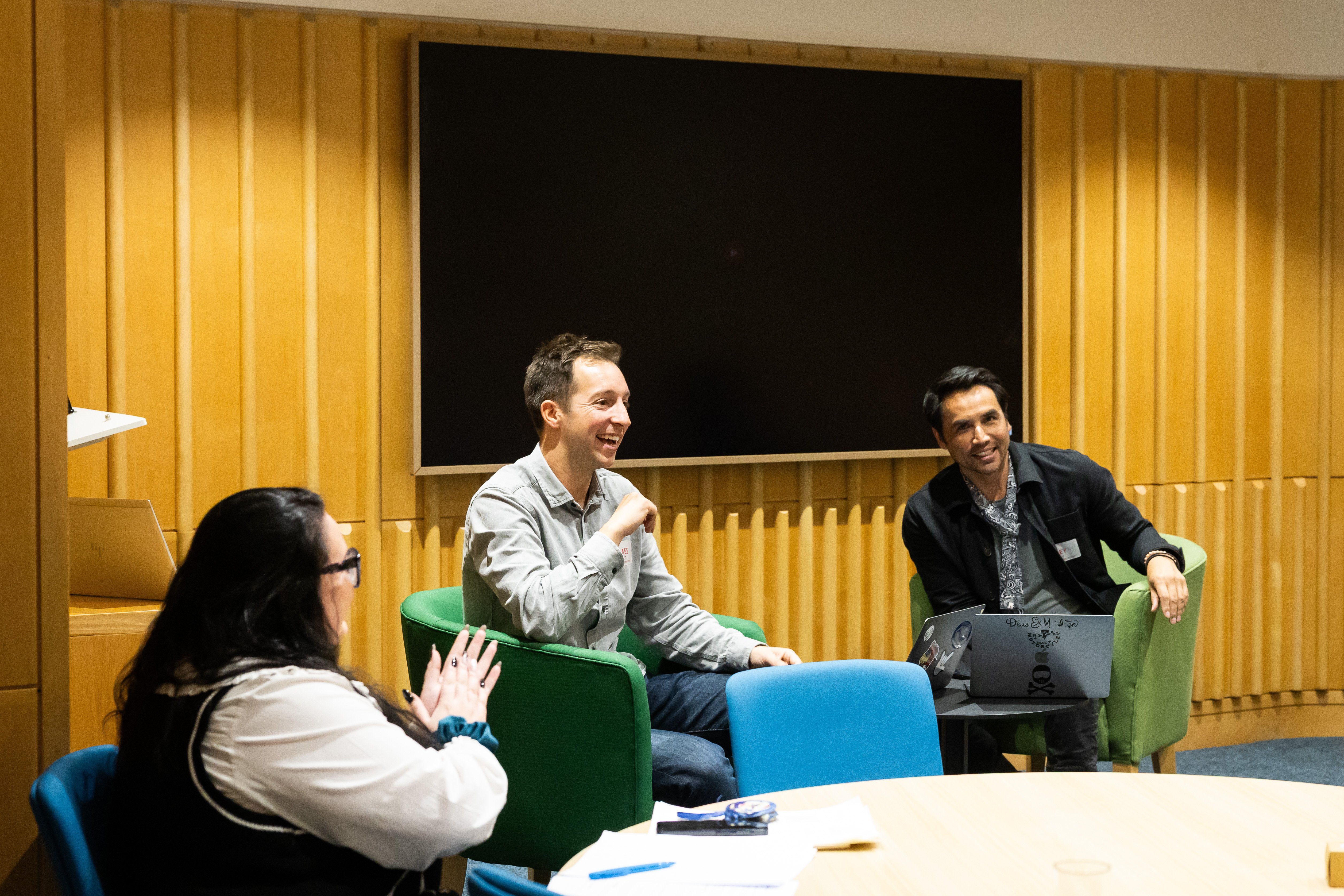 NEIL9465_Agency Hackers Robots_251016_Neil Stoddart (1)